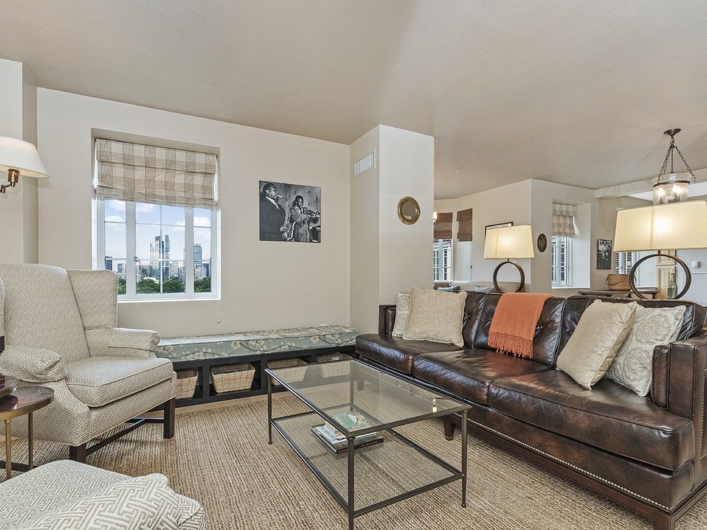 20 Chapel St # C1005