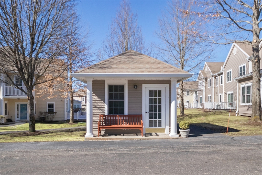 631 East St # C202