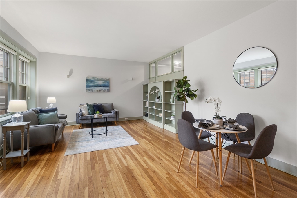 439 Washington St # 5