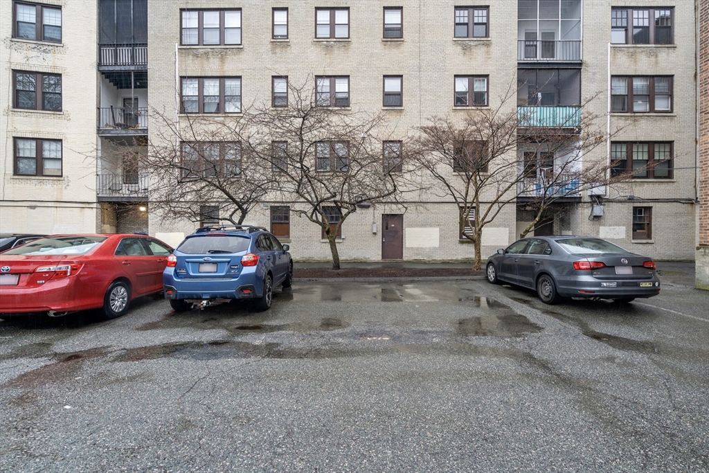 439 Washington St # 5