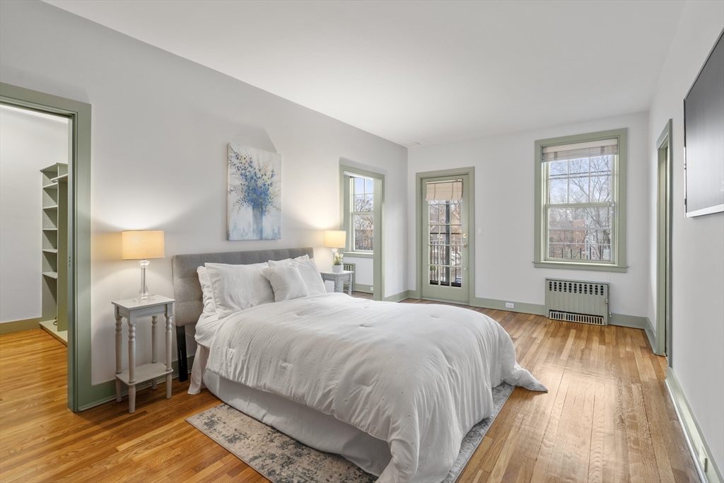 439 Washington St # 5