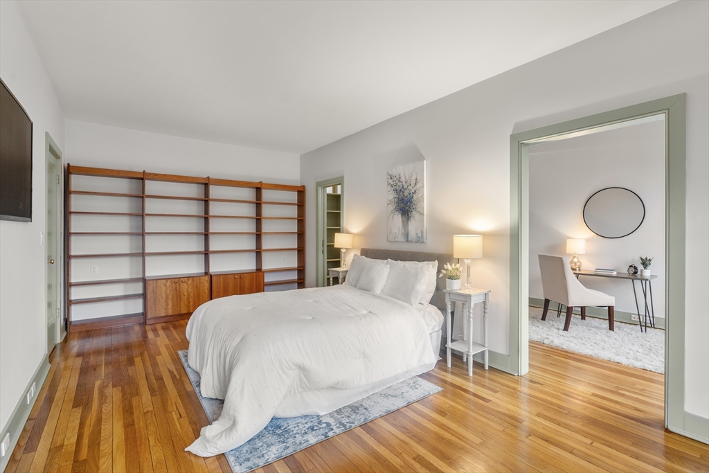 439 Washington St # 5