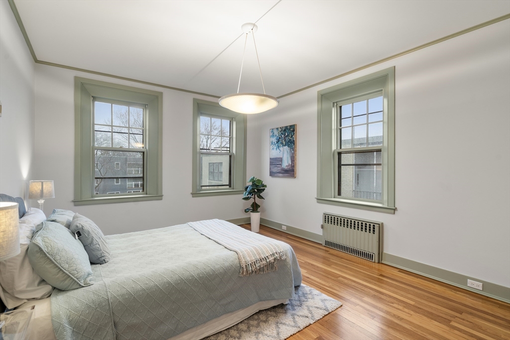 439 Washington St # 5