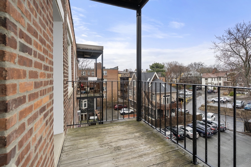 439 Washington St # 5