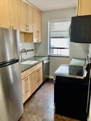 313 Summit Ave # 6