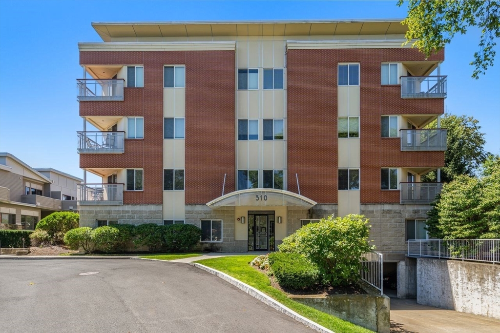 310 Hammoond Pond Parkway # 203