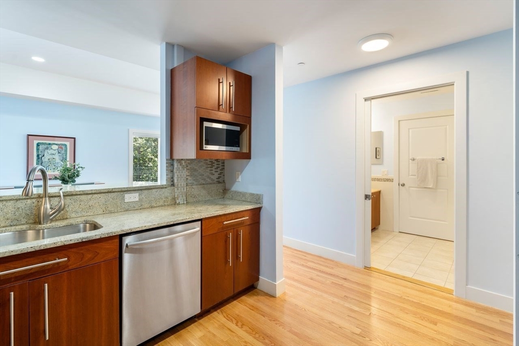 310 Hammoond Pond Parkway # 203