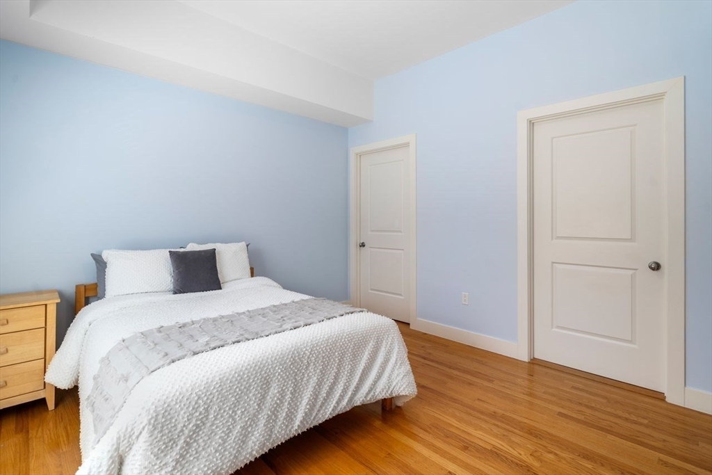310 Hammoond Pond Parkway # 203