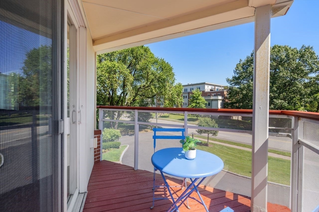 310 Hammoond Pond Parkway # 203