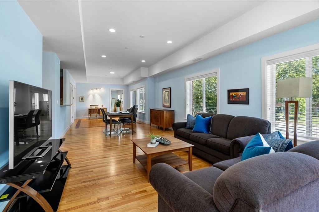 310 Hammoond Pond Parkway # 203