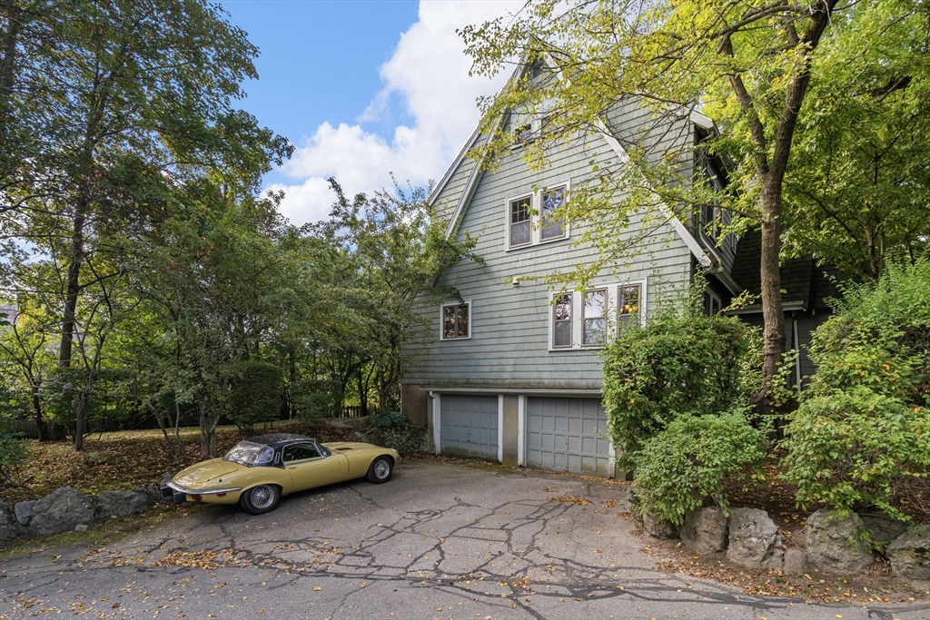 21 Hancock Rd