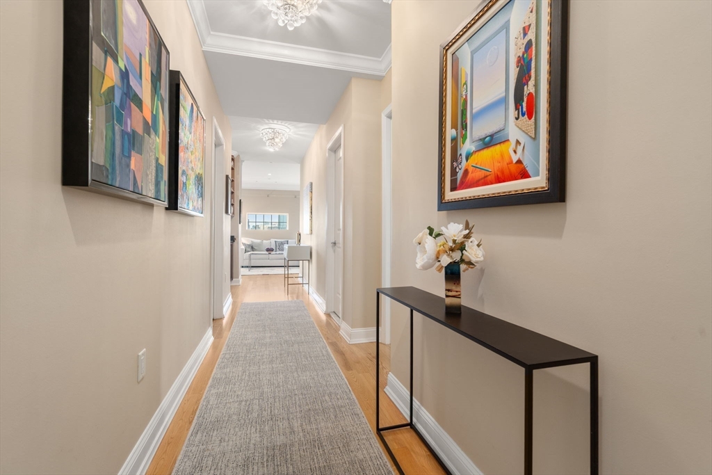 20 Chapel St Unit: APH4