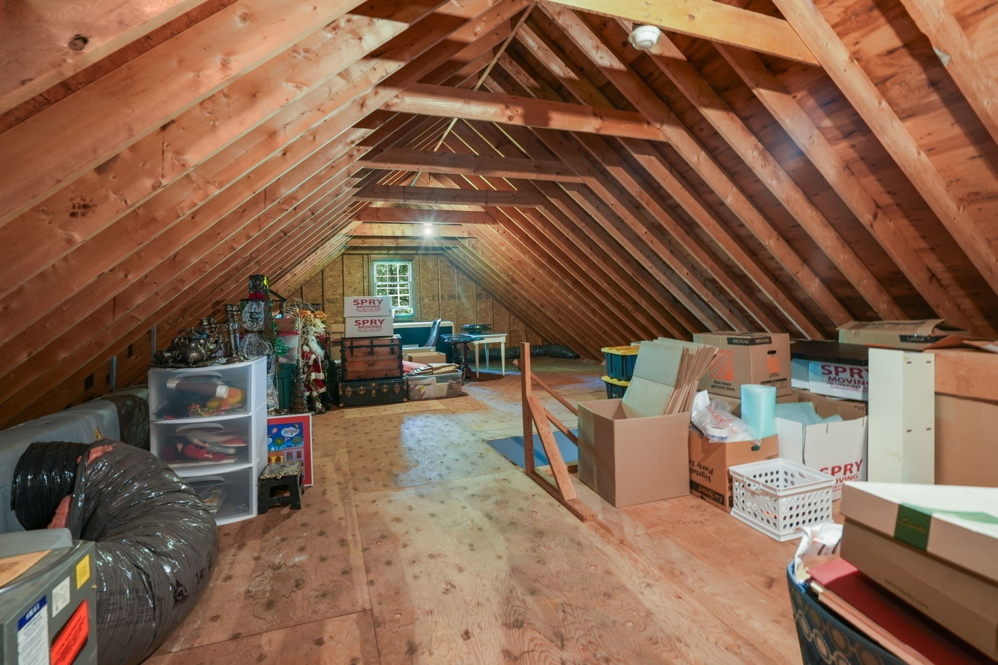 55 Brook Farm Rd