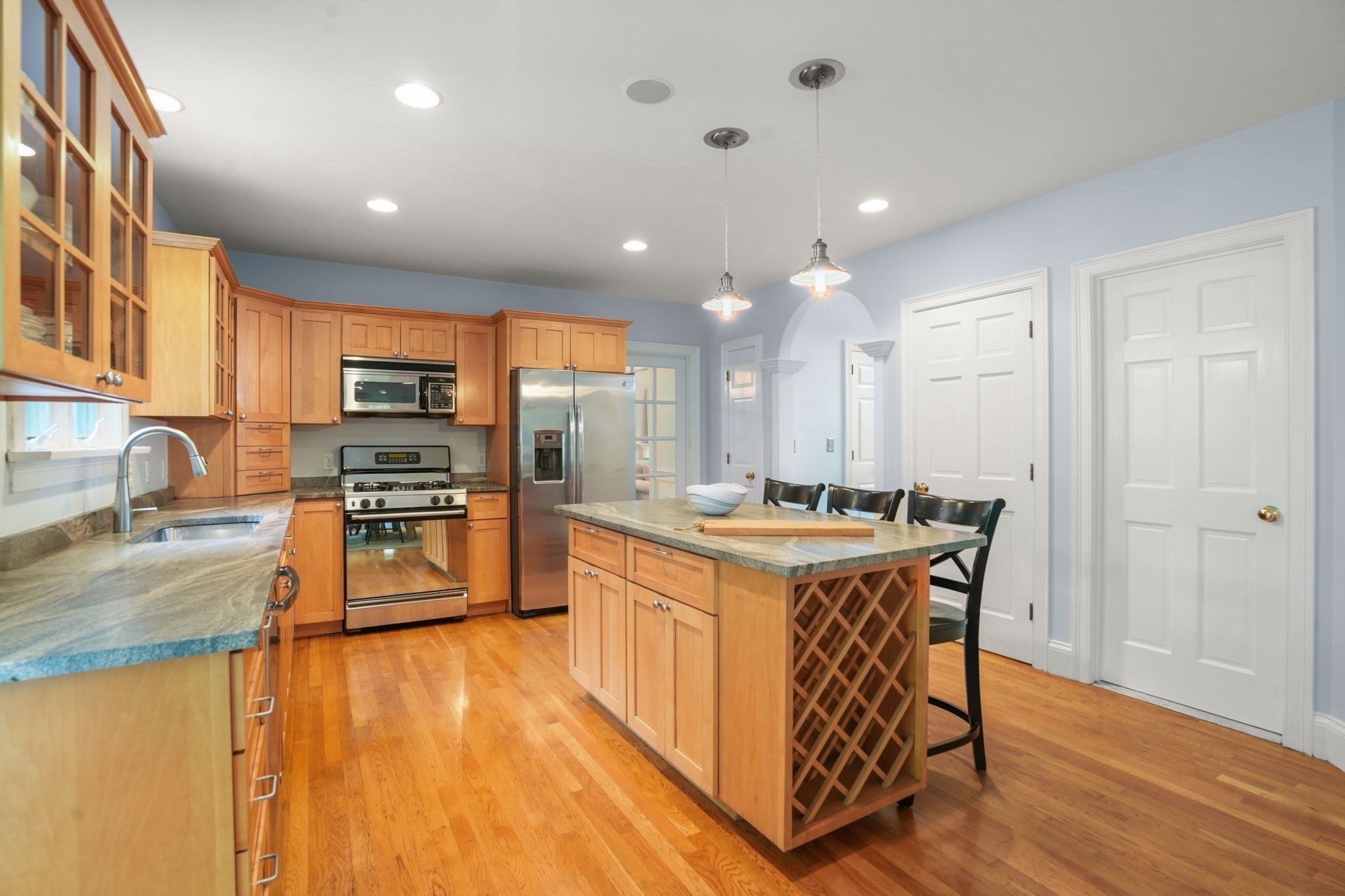 55 Brook Farm Rd