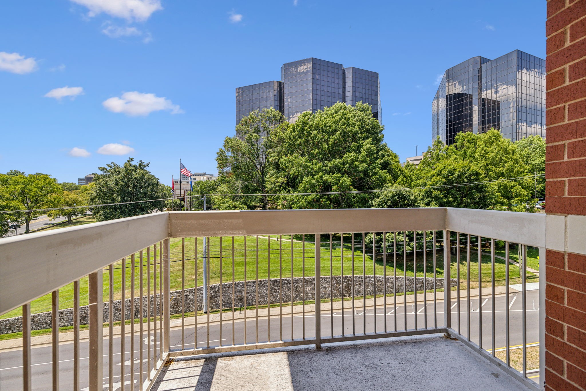 110 31st Ave, N Unit: 407