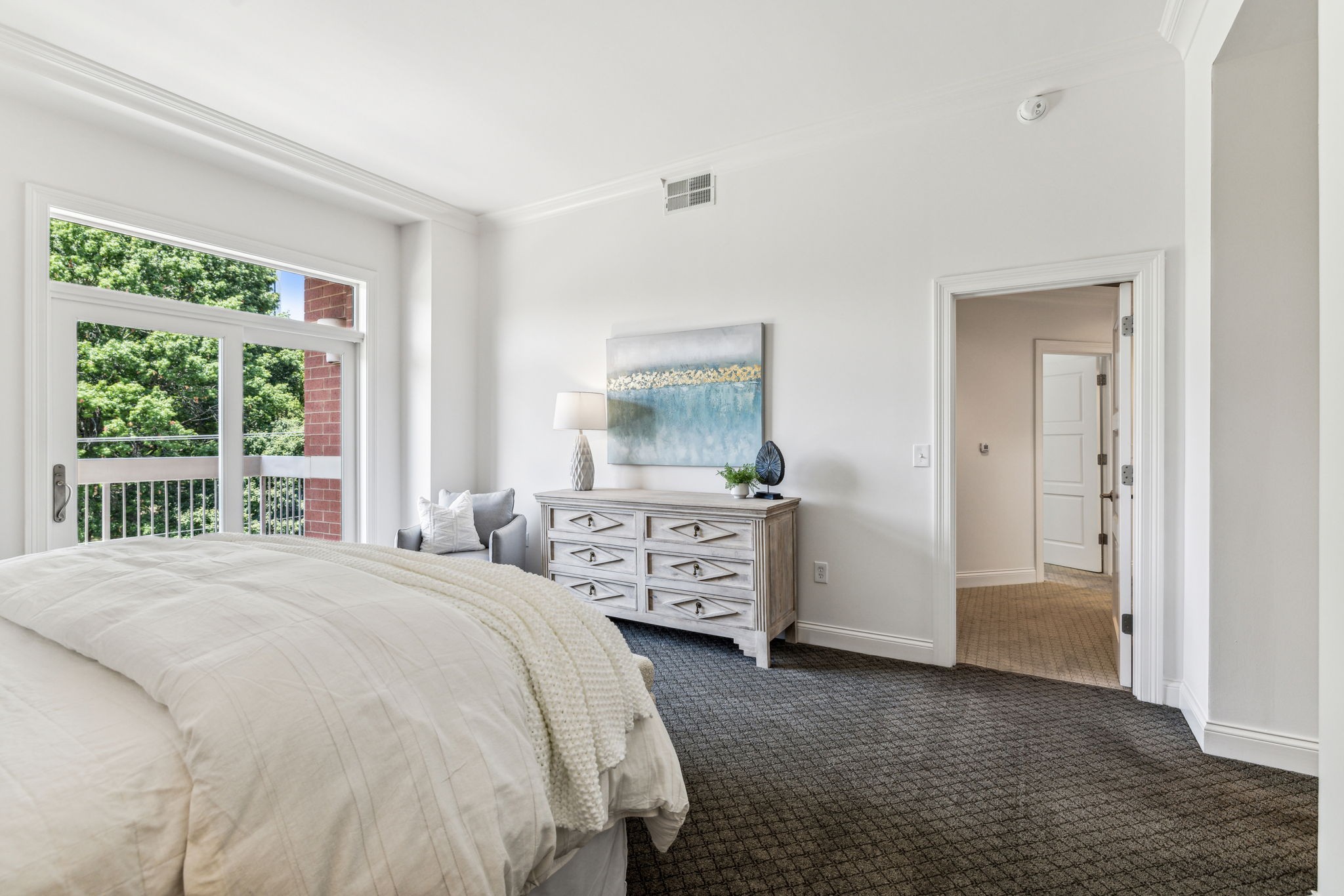 110 31st Ave, N Unit: 407