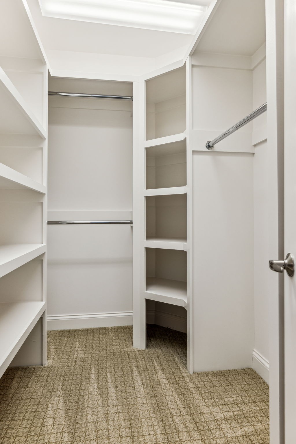 110 31st Ave, N Unit: 407