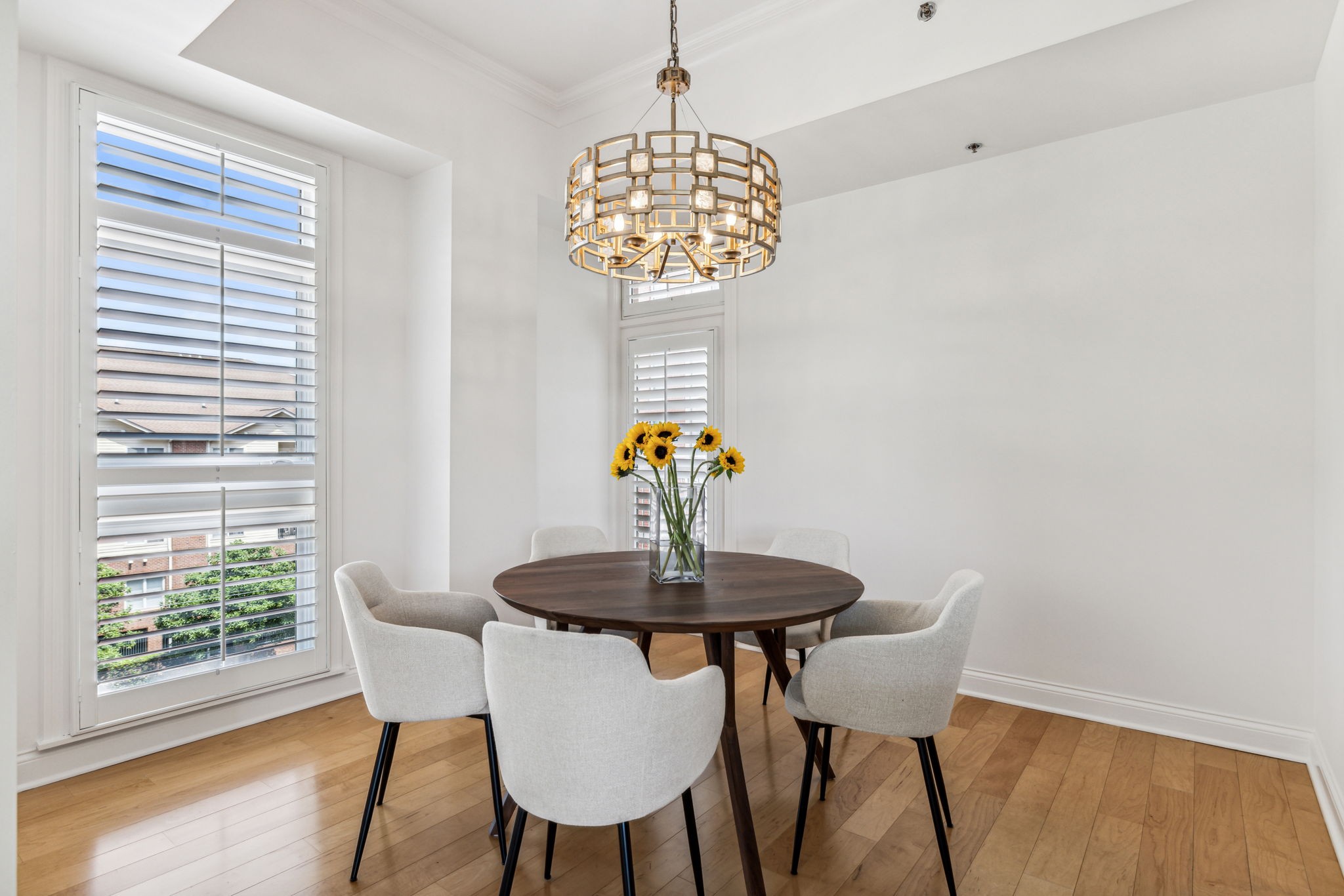 110 31st Ave, N Unit: 407