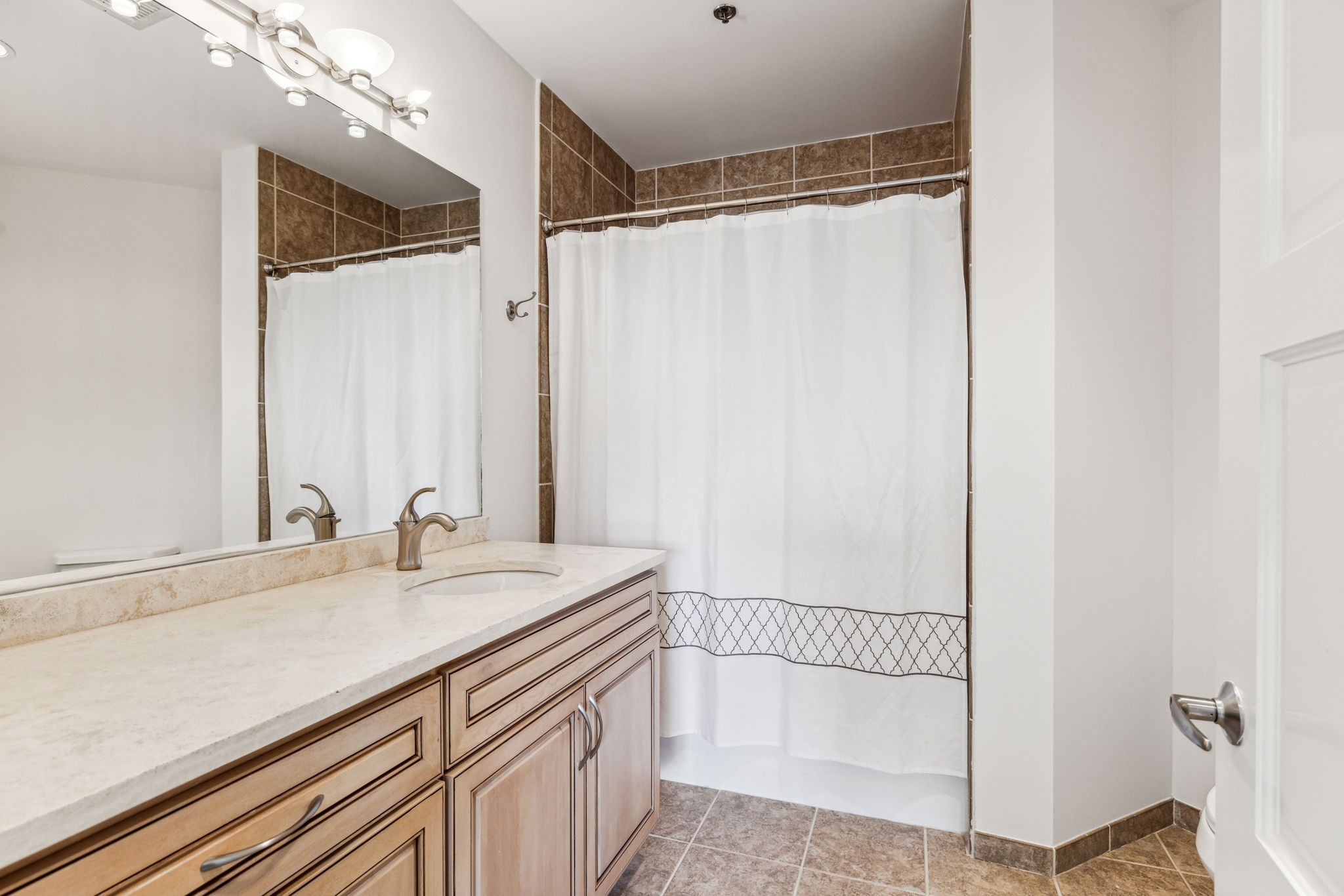 110 31st Ave, N Unit: 407