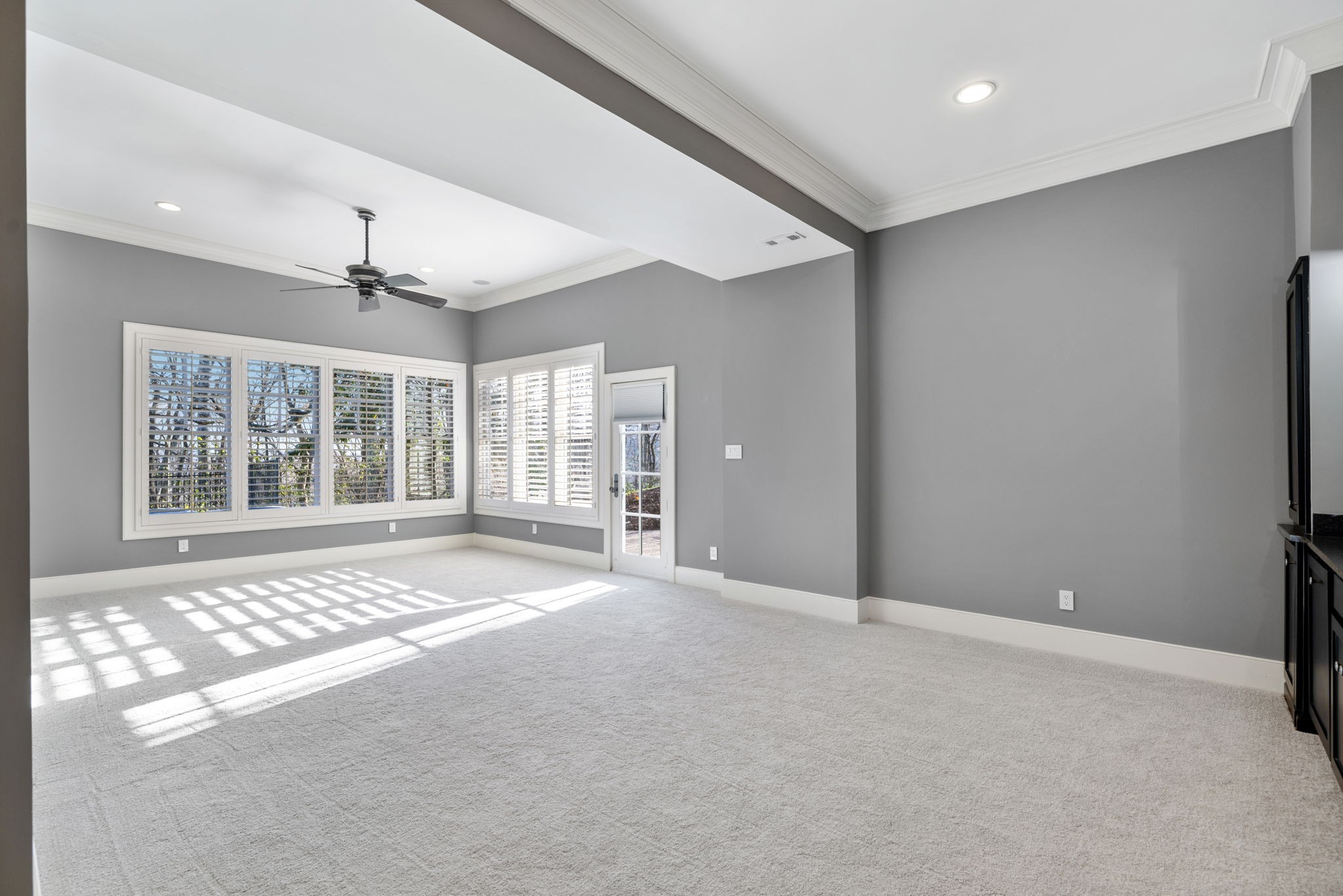 6351 Shadow Ridge