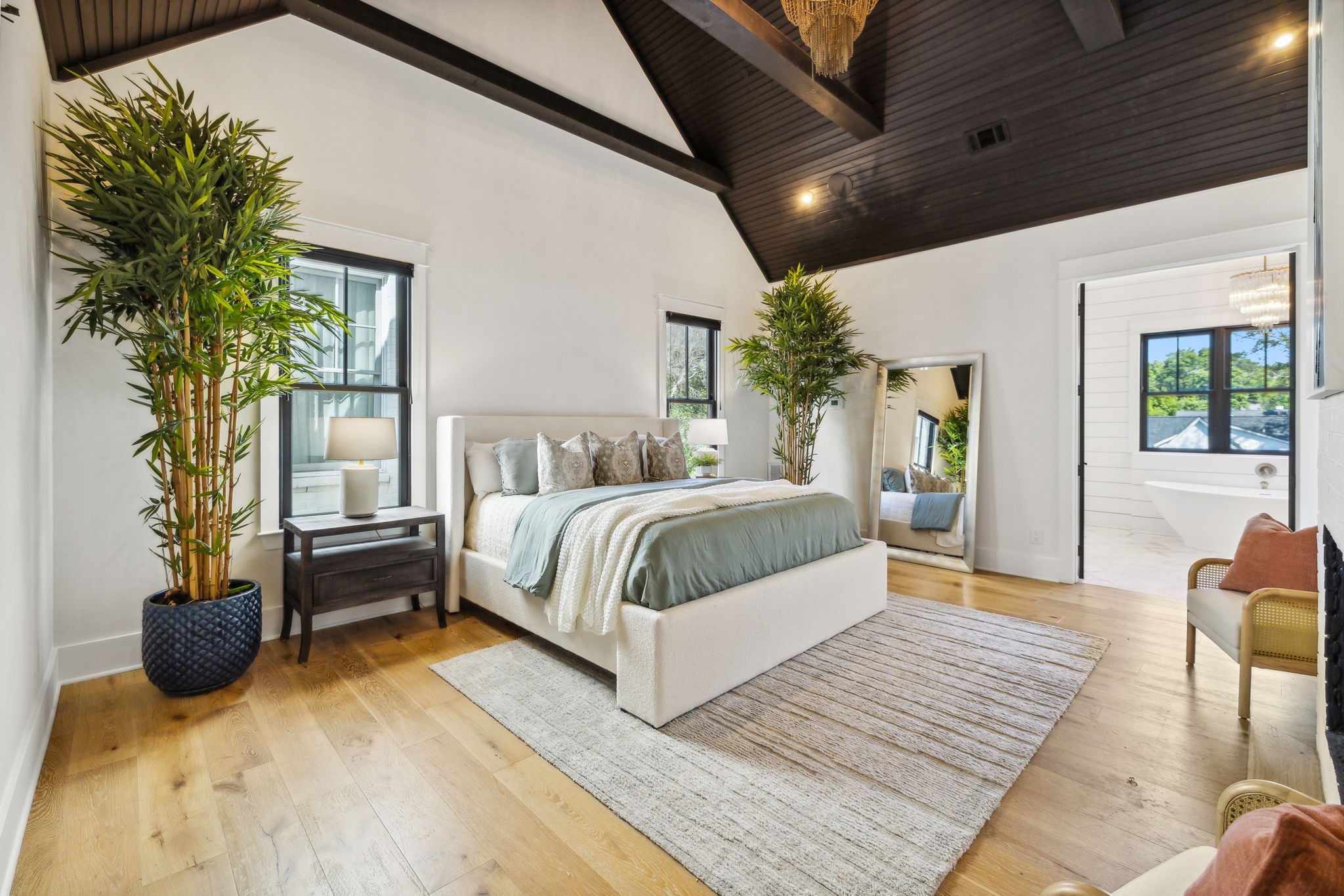 1108 Grandview