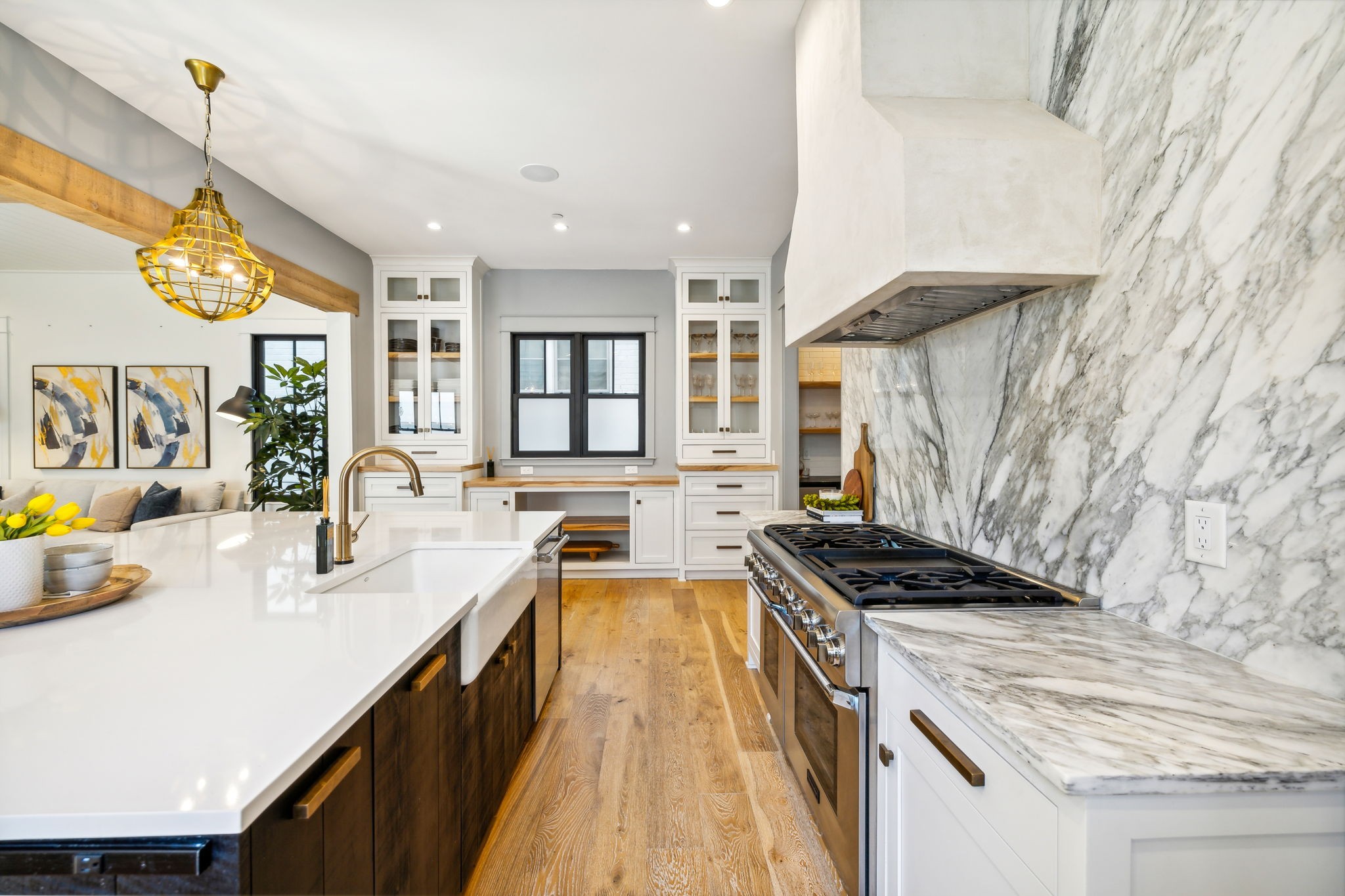 1108 Grandview