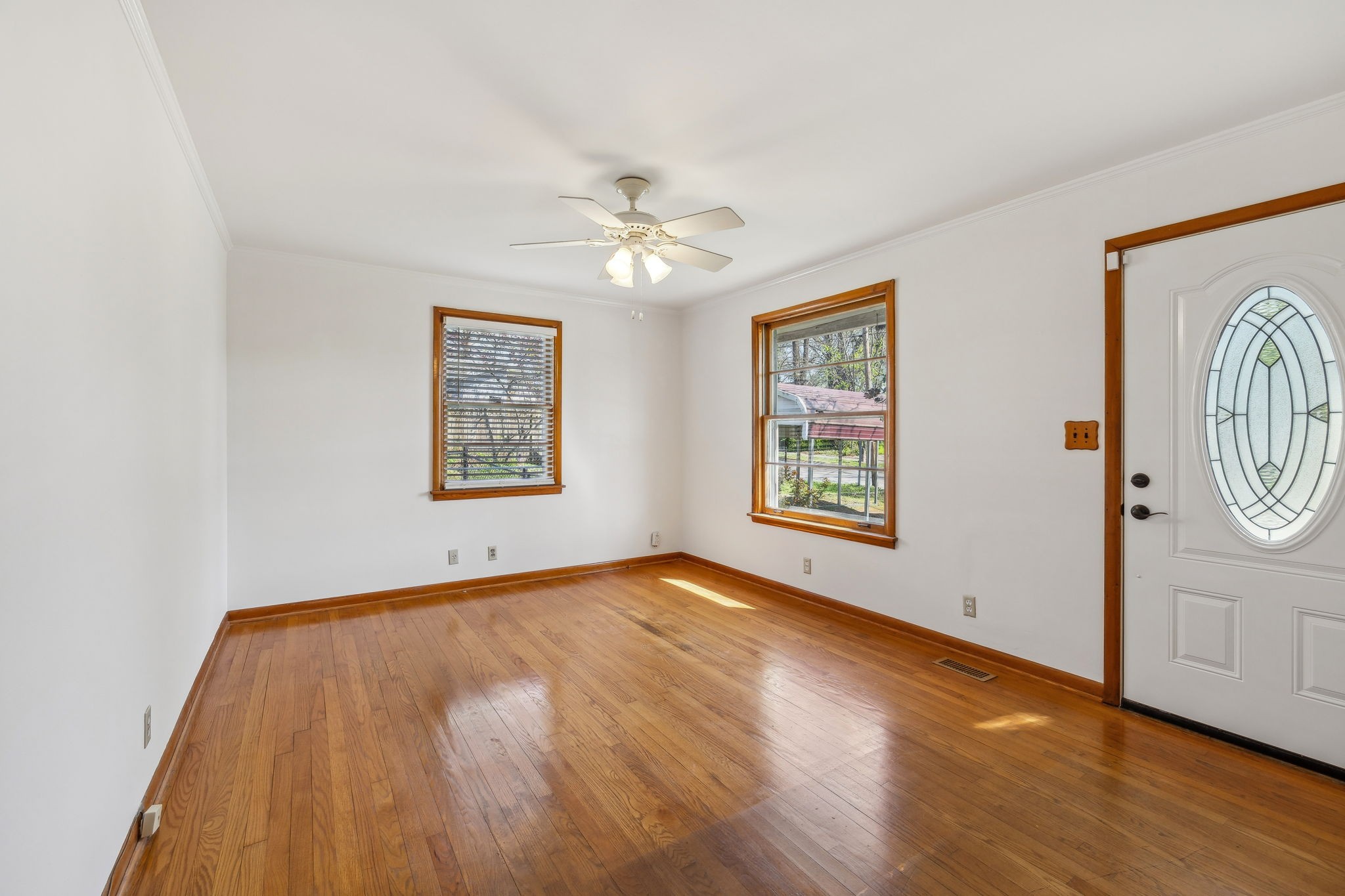 1435 Roberts