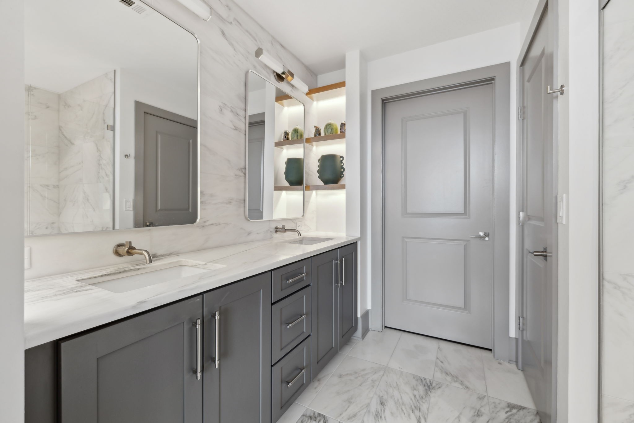 1616 West End Avenue Unit: 2008