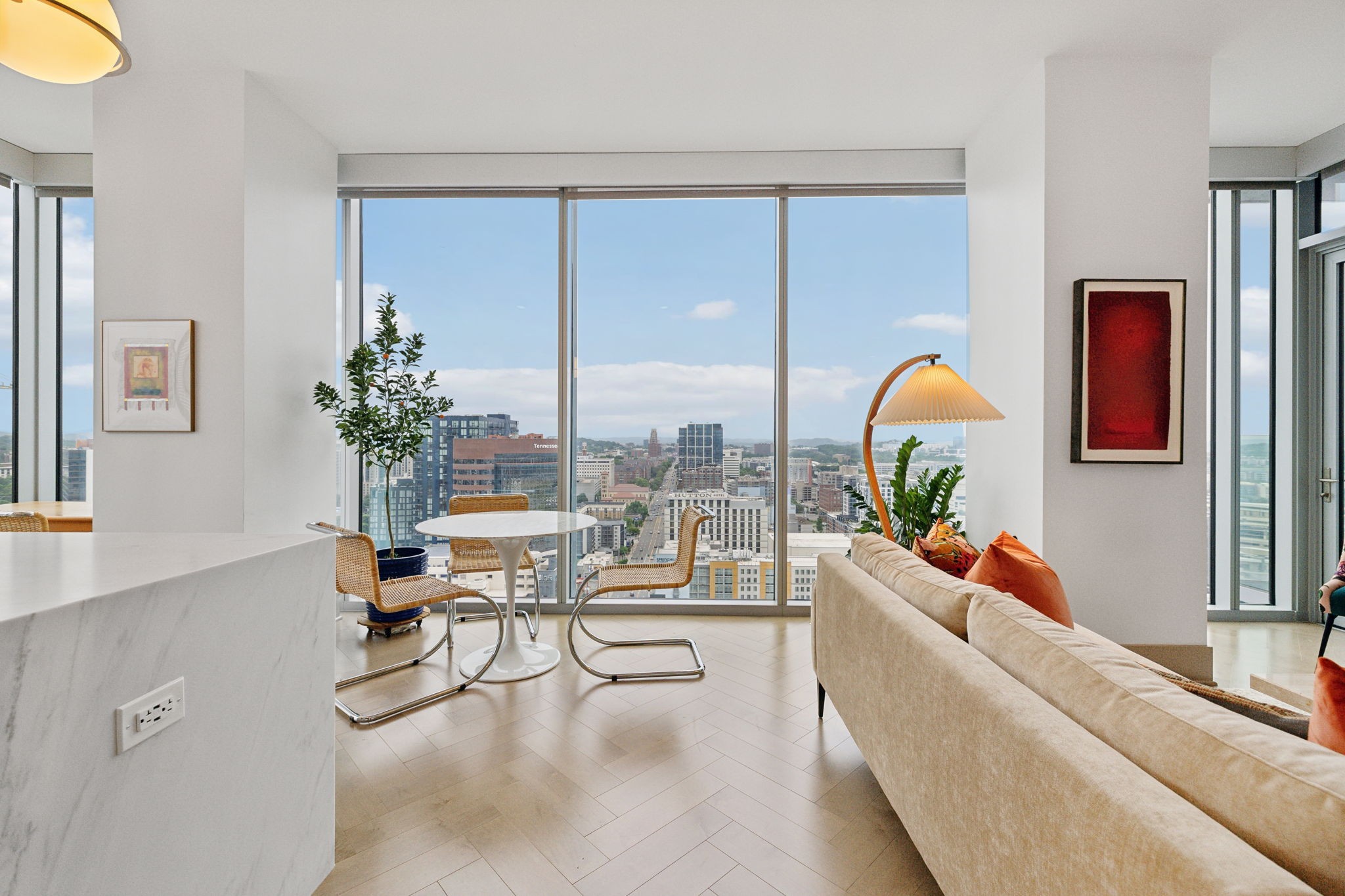 1616 West End Avenue Unit: 2008