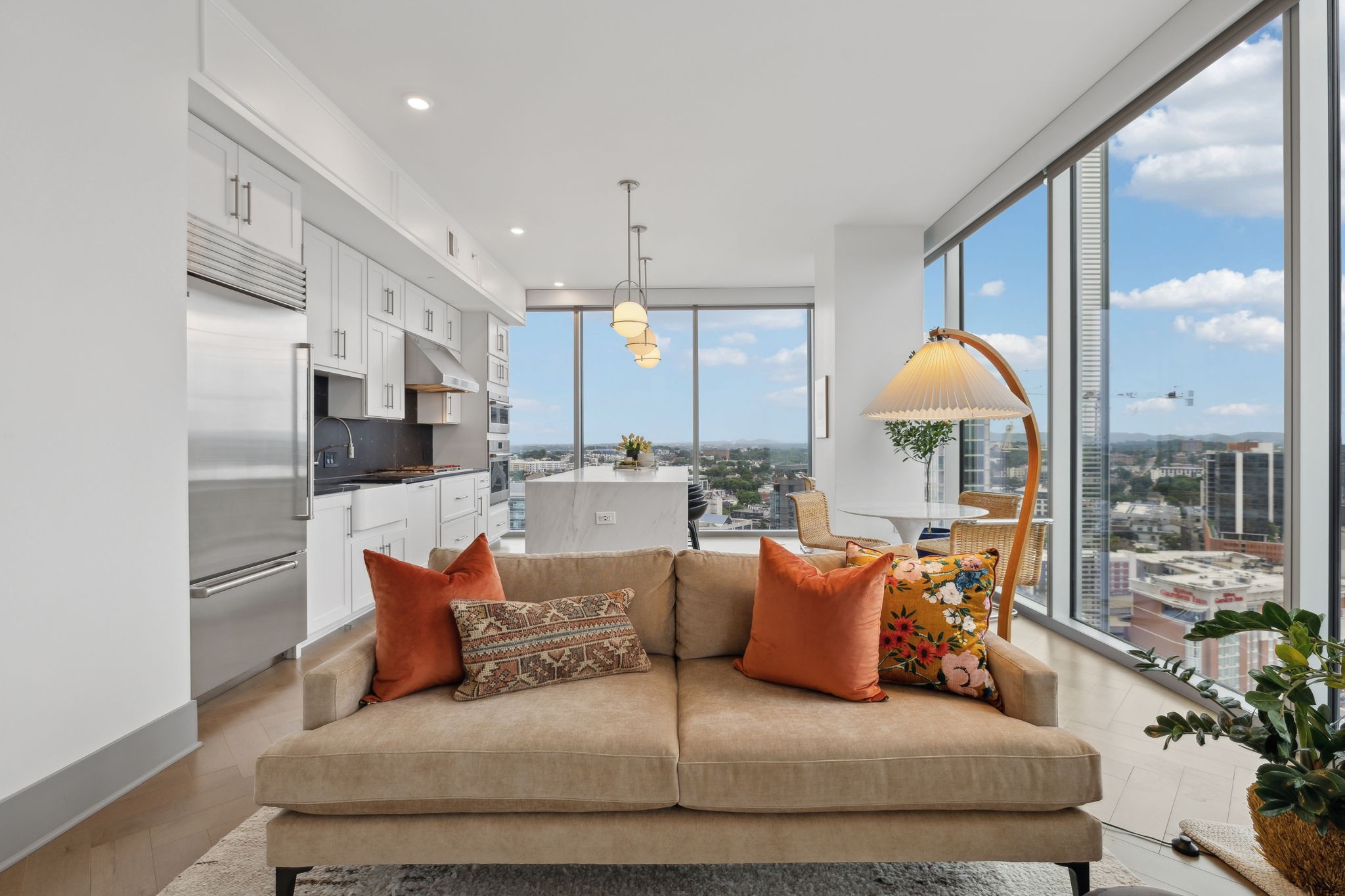 1616 West End Avenue Unit: 2008