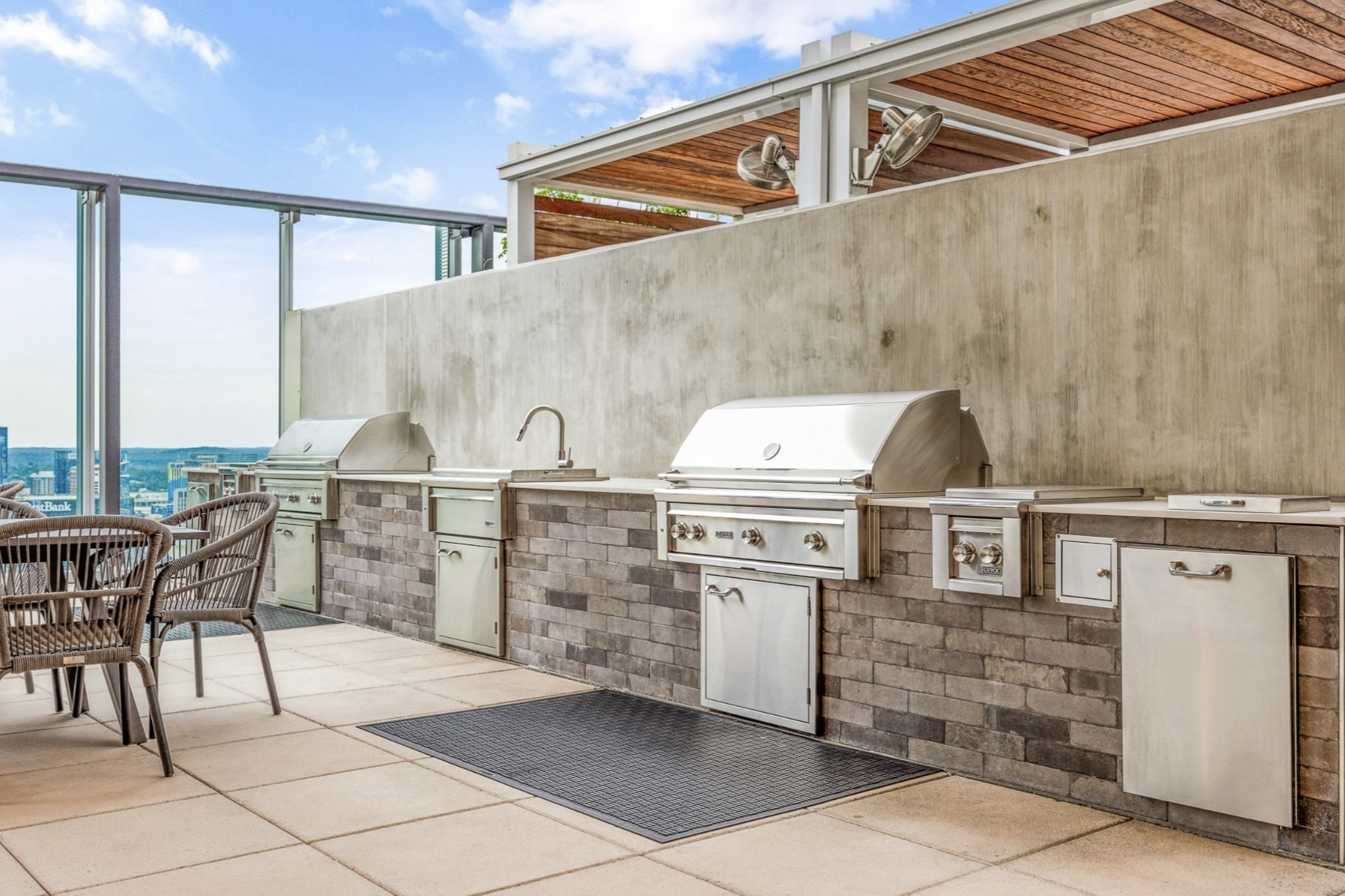 1616 West End Avenue Unit: 2008