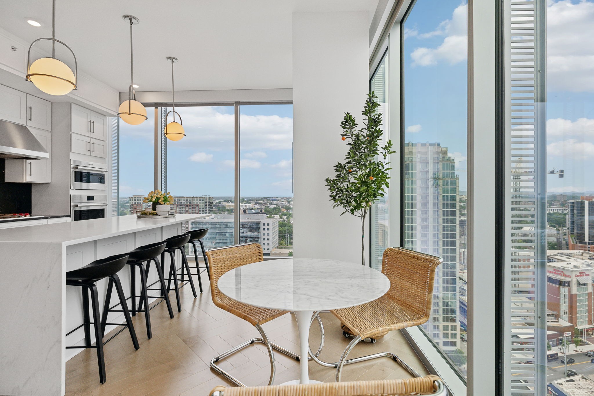 1616 West End Avenue Unit: 2008