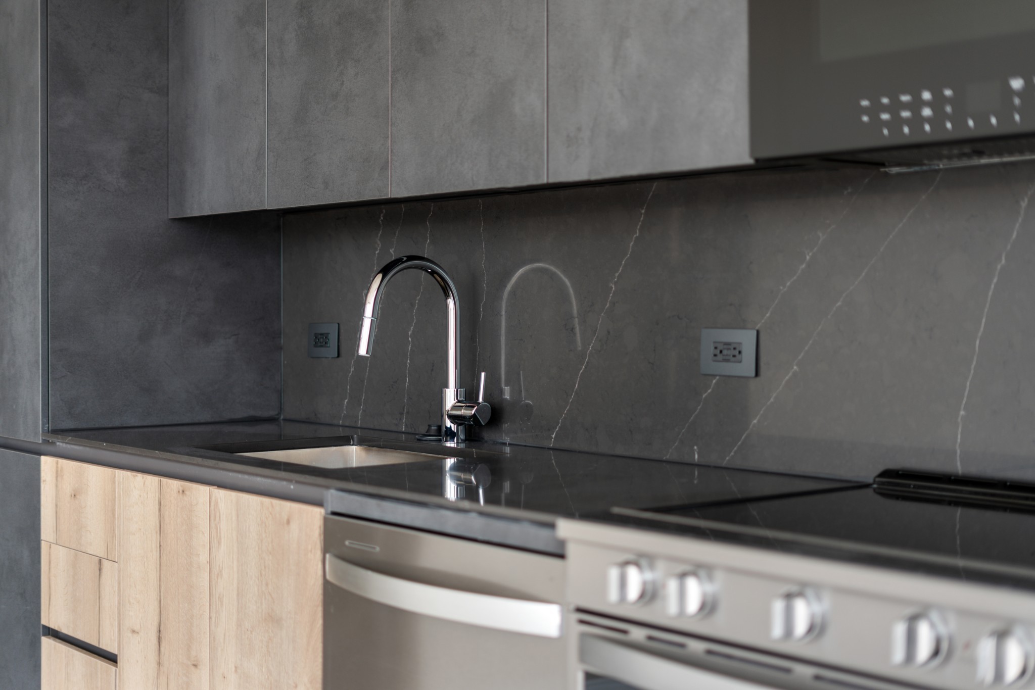 805 Church St Unit: 3302