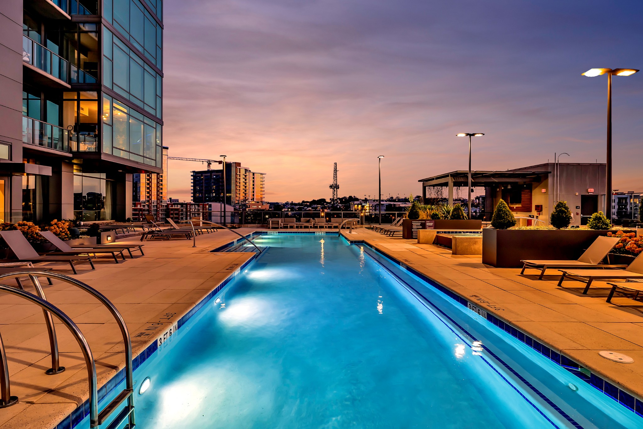 1212 Laurel Unit: 406