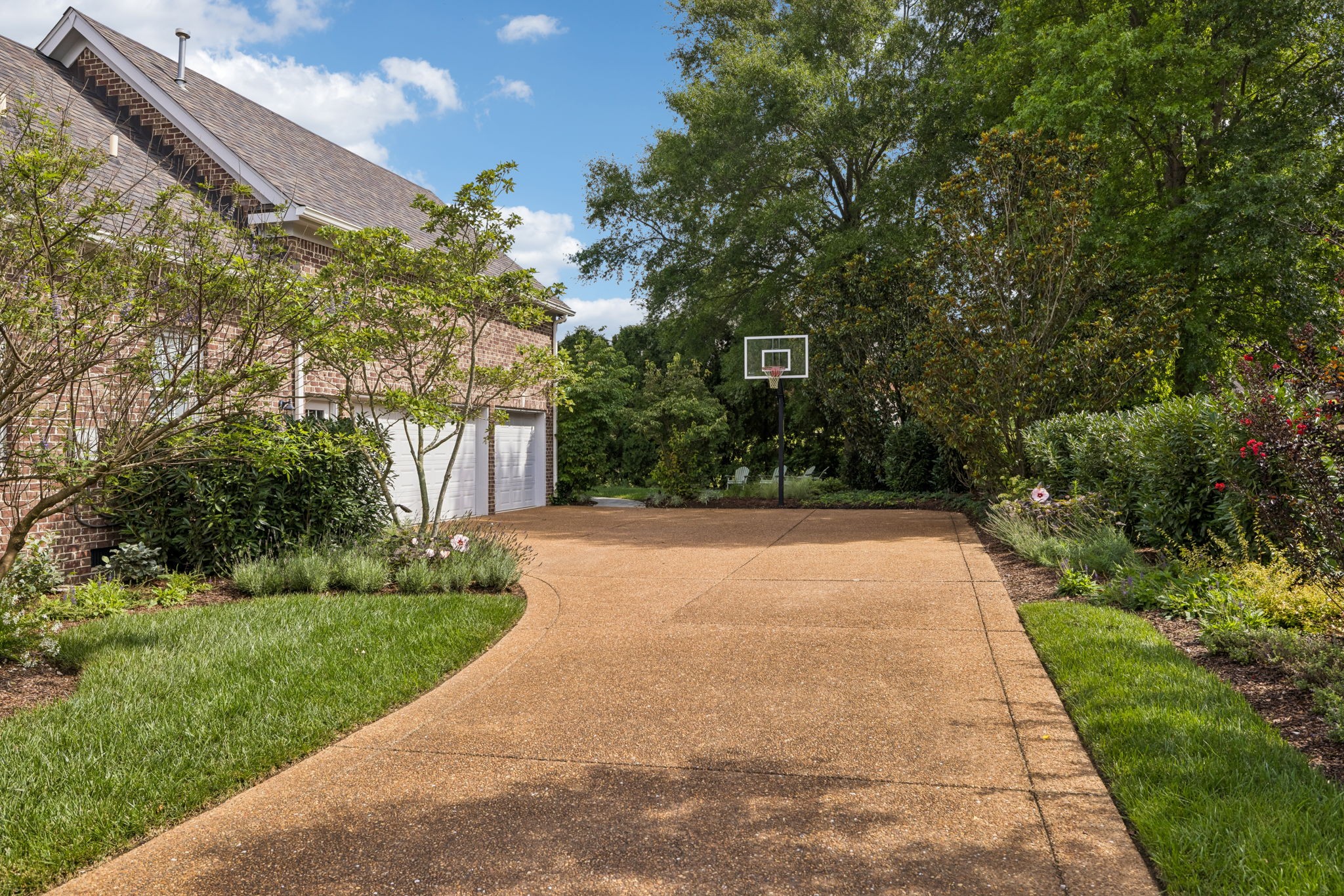 1242 Concord Hunt