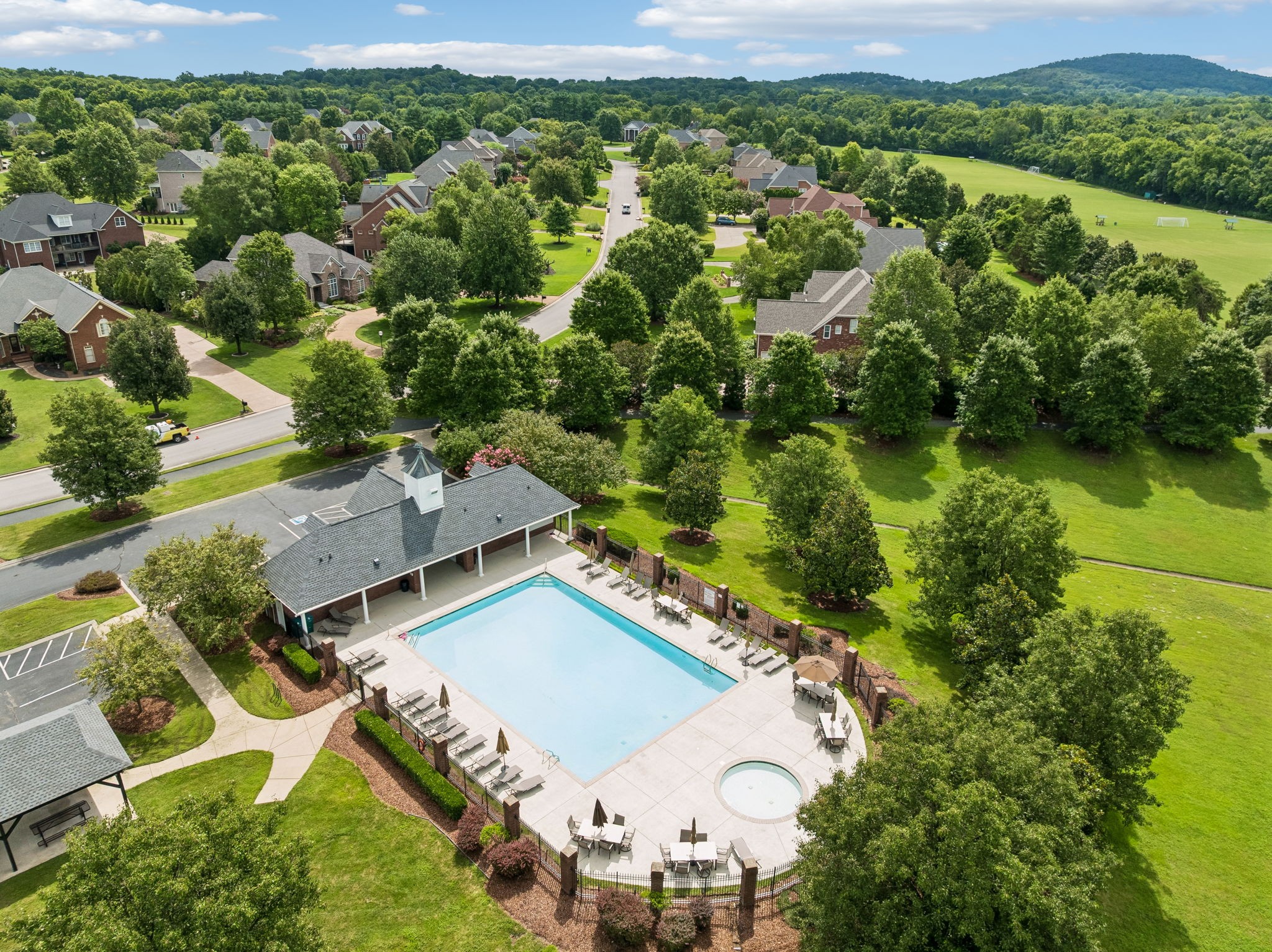 1242 Concord Hunt