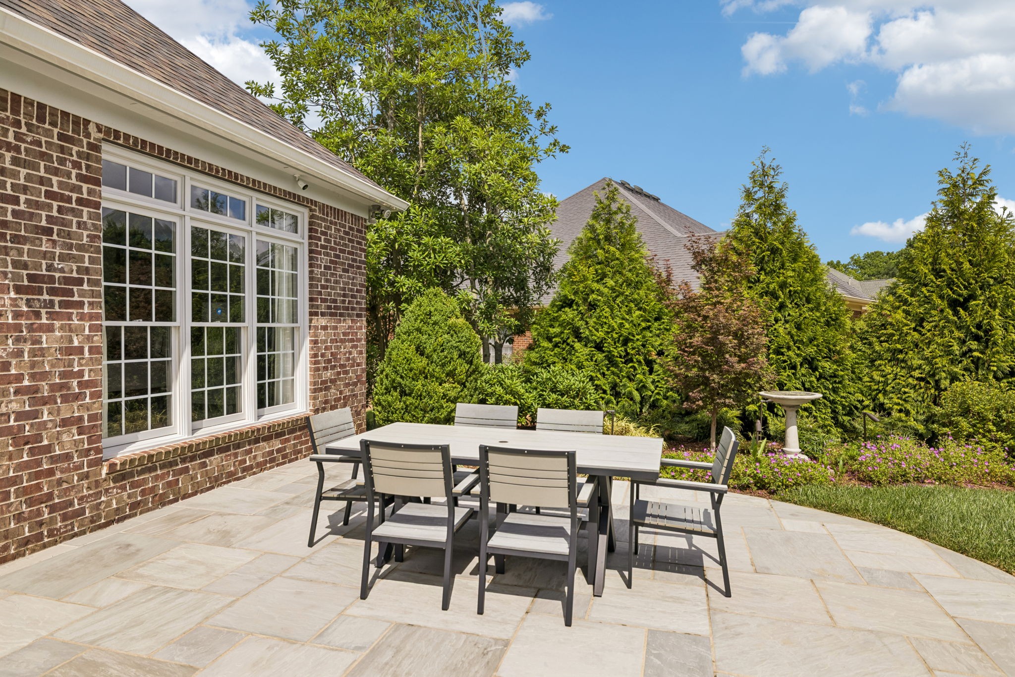 1242 Concord Hunt