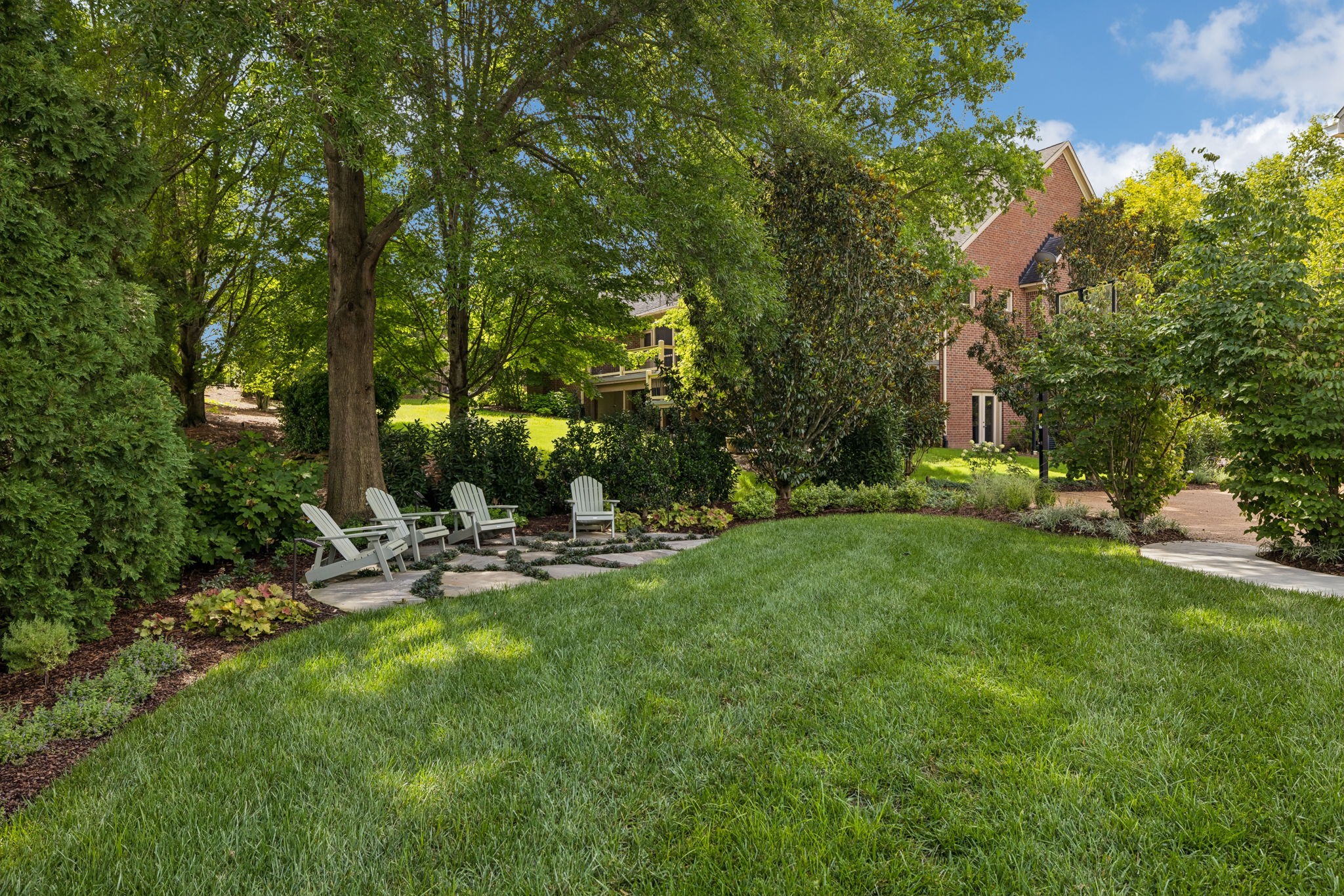 1242 Concord Hunt