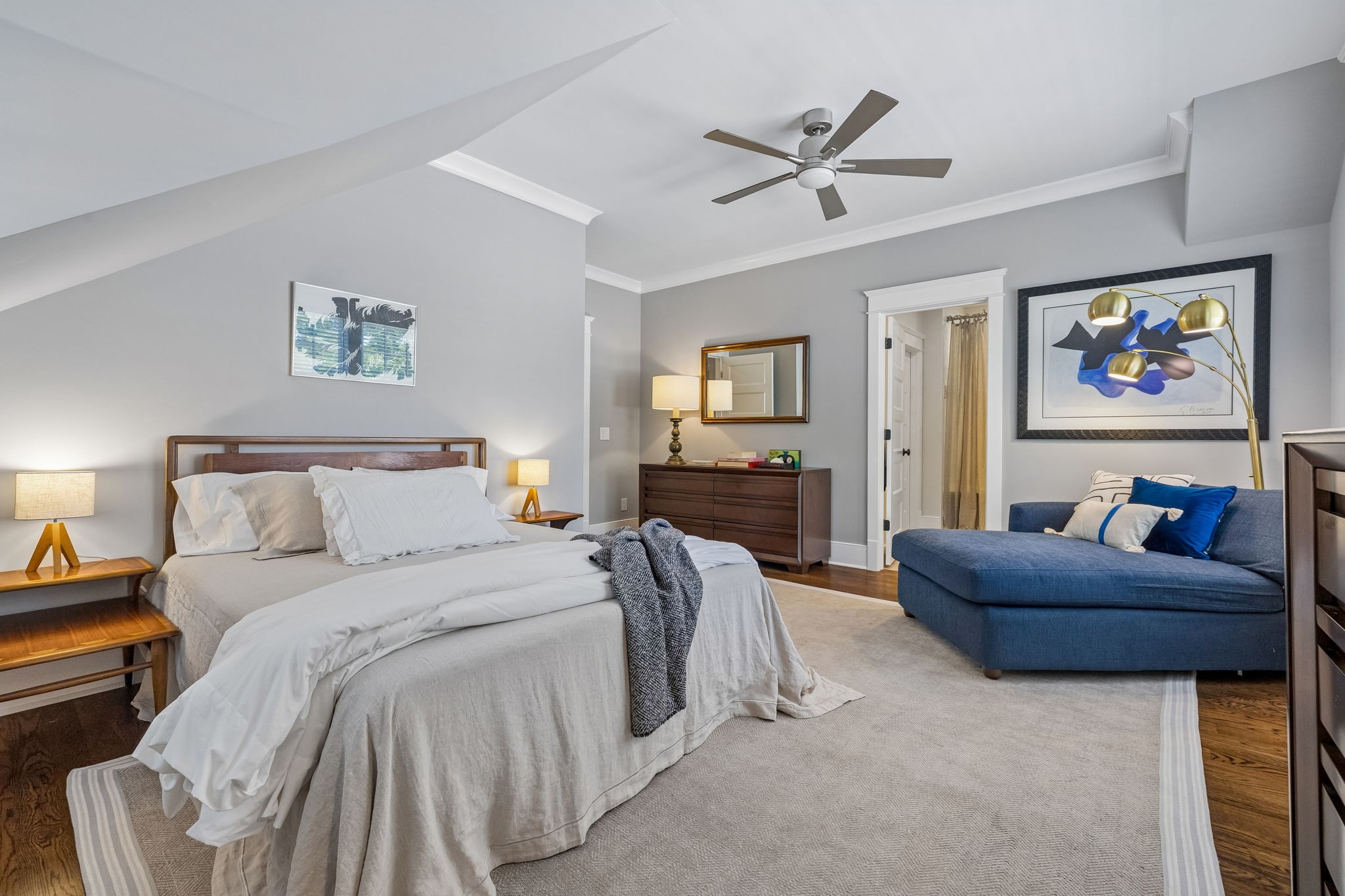 2813 Acklen