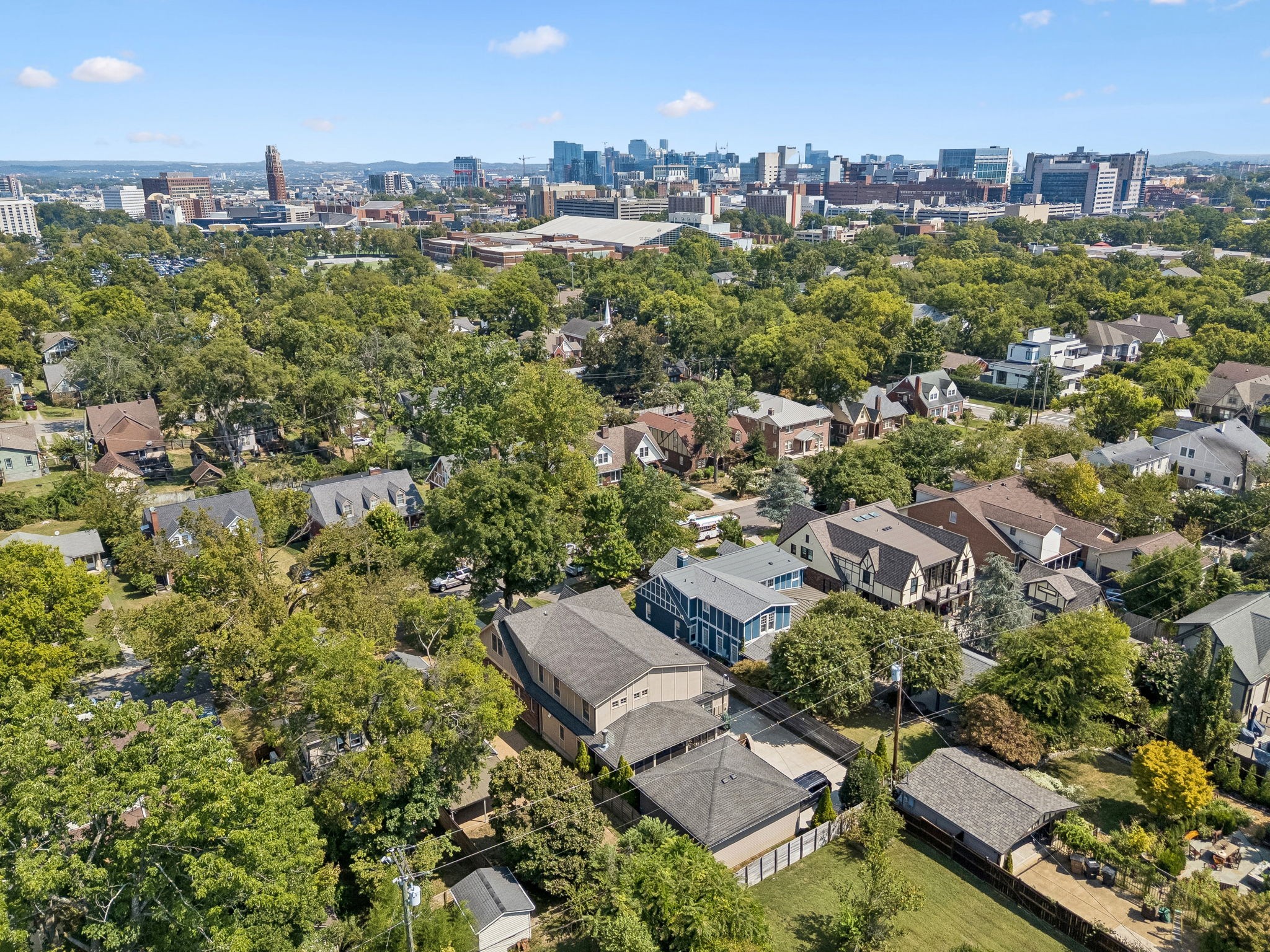 2813 Acklen