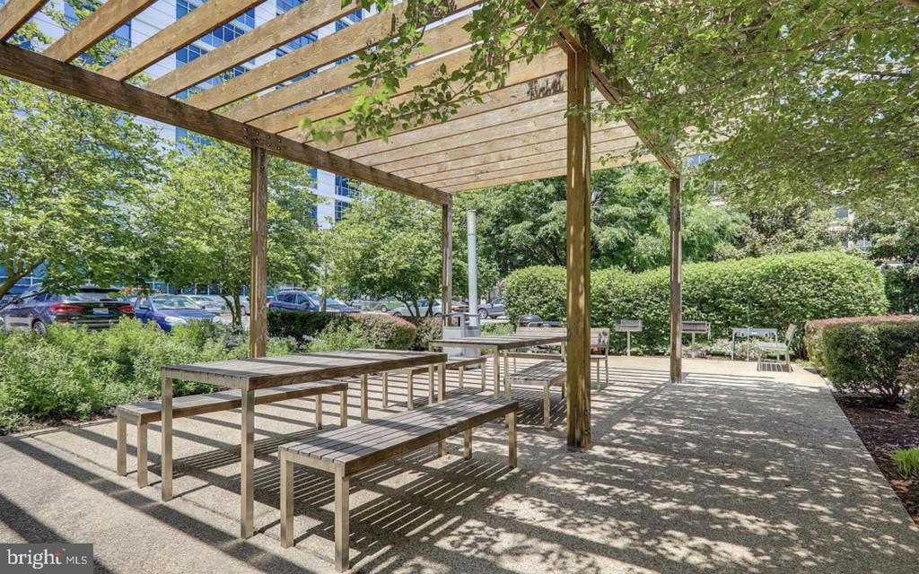 1101 3RD STREET SW 111