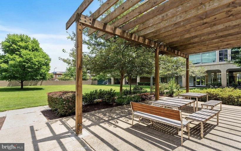 1101 3RD STREET SW 111