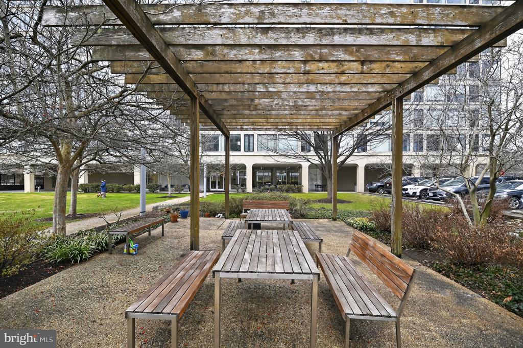 1101 3RD STREET SW 111