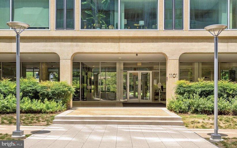 1101 3RD STREET SW 111