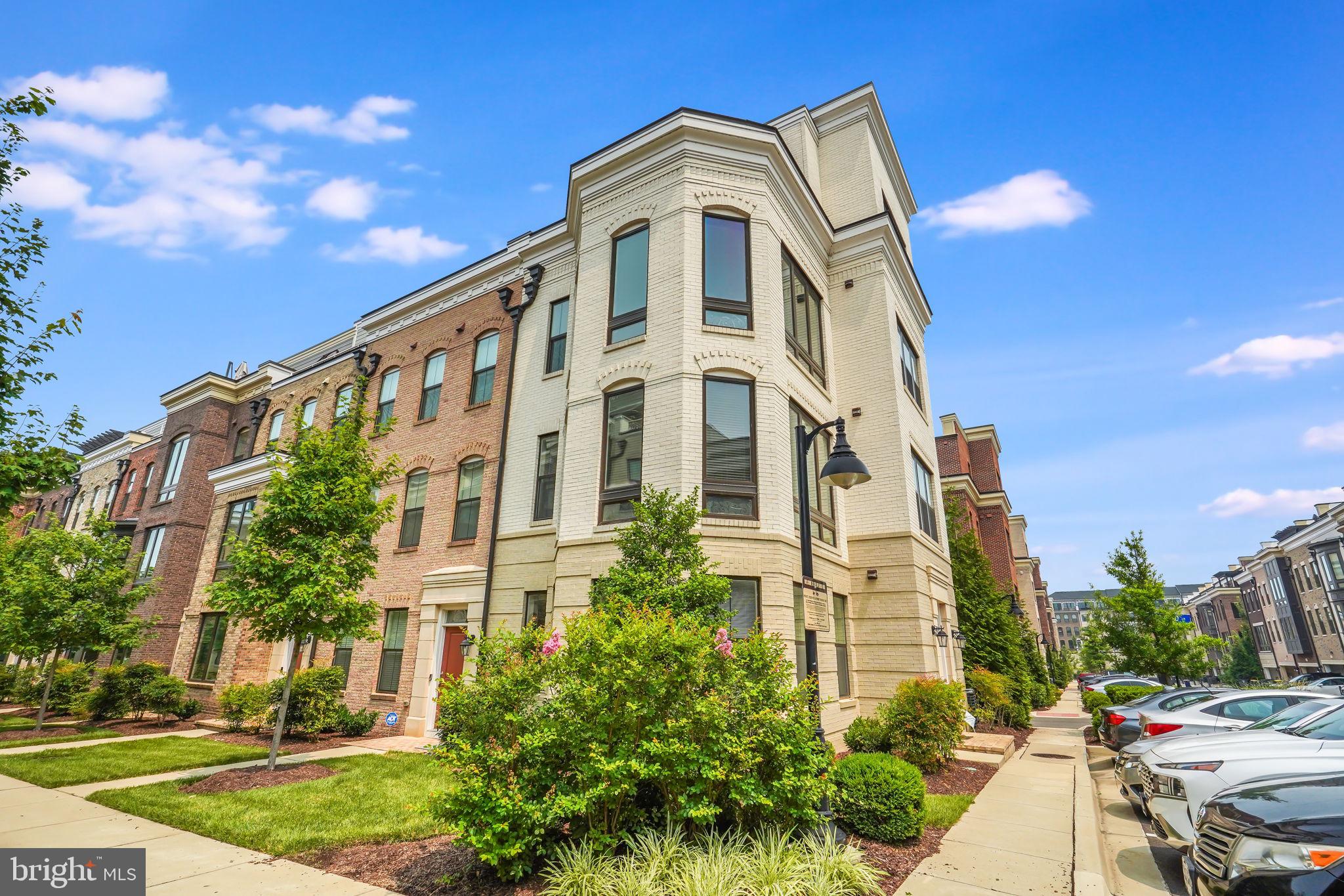 515 HALLIARD LANE 398