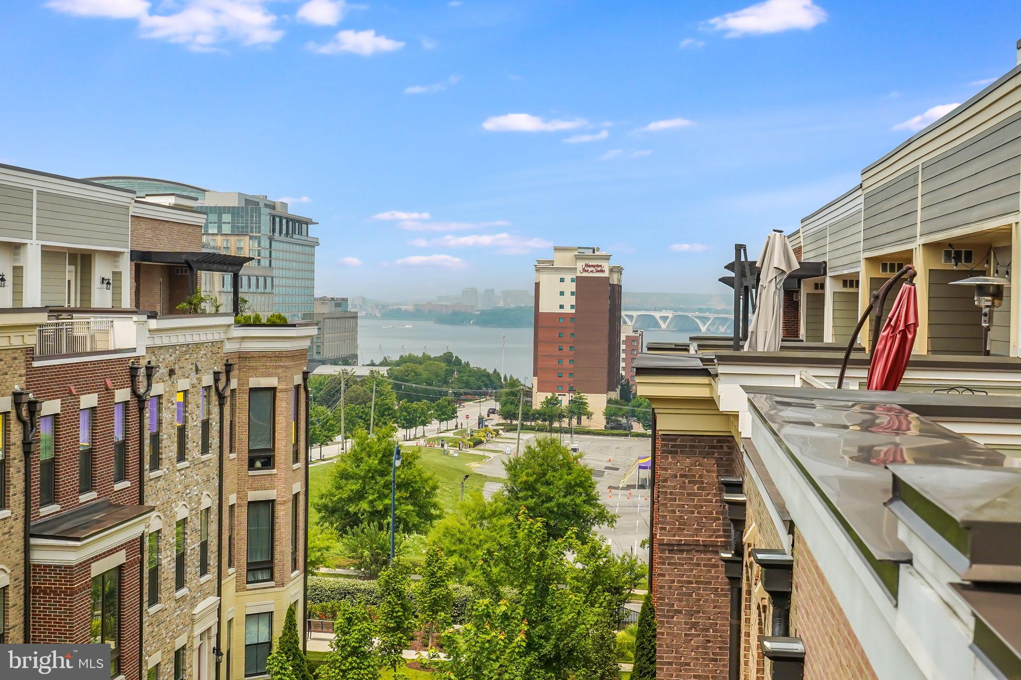 515 HALLIARD LANE 398