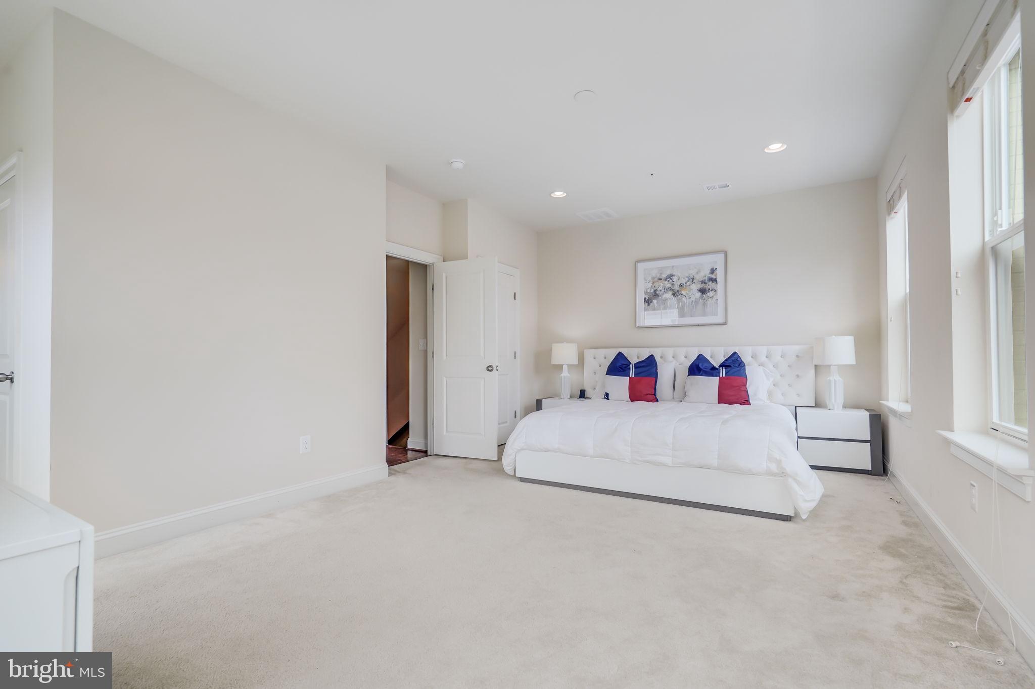 515 HALLIARD LANE 398