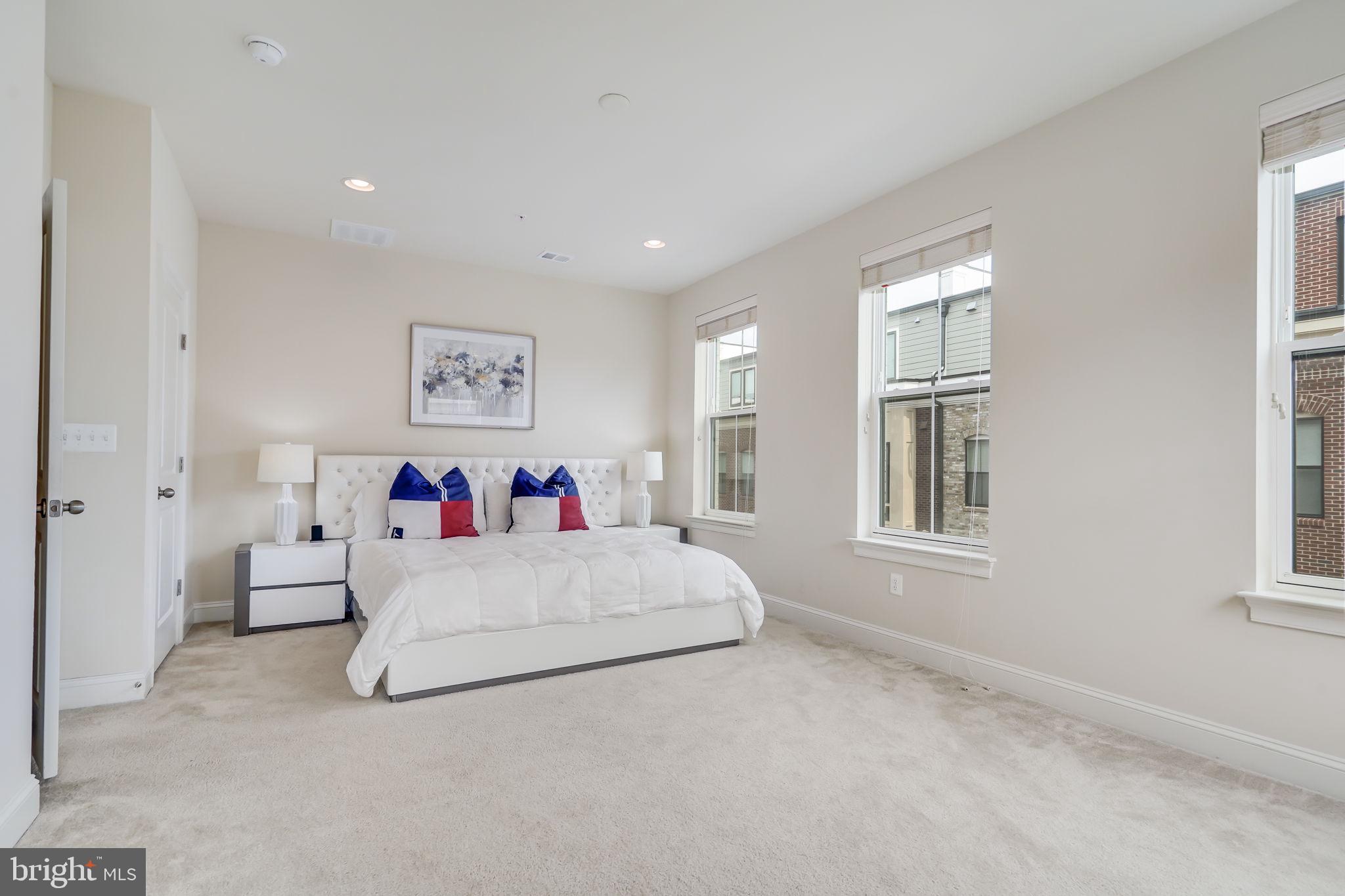 515 HALLIARD LANE 398