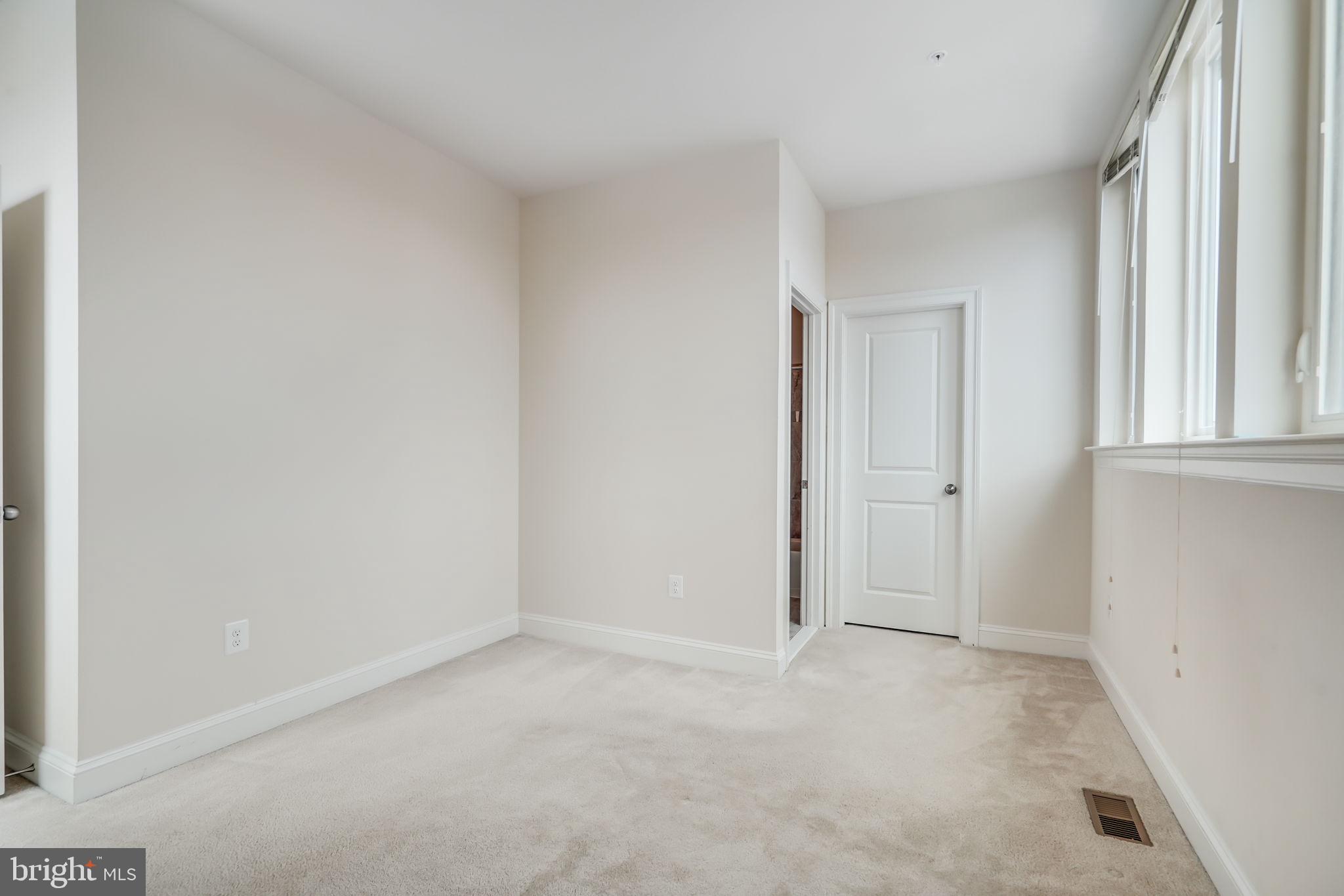 515 HALLIARD LANE 398