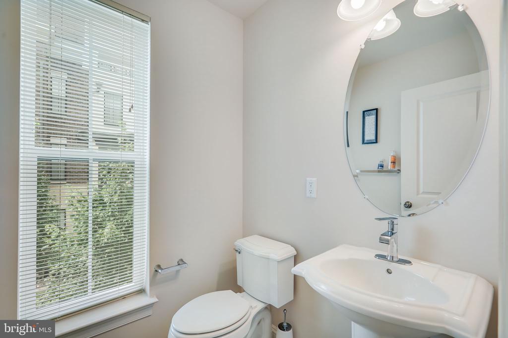 515 HALLIARD LANE 398